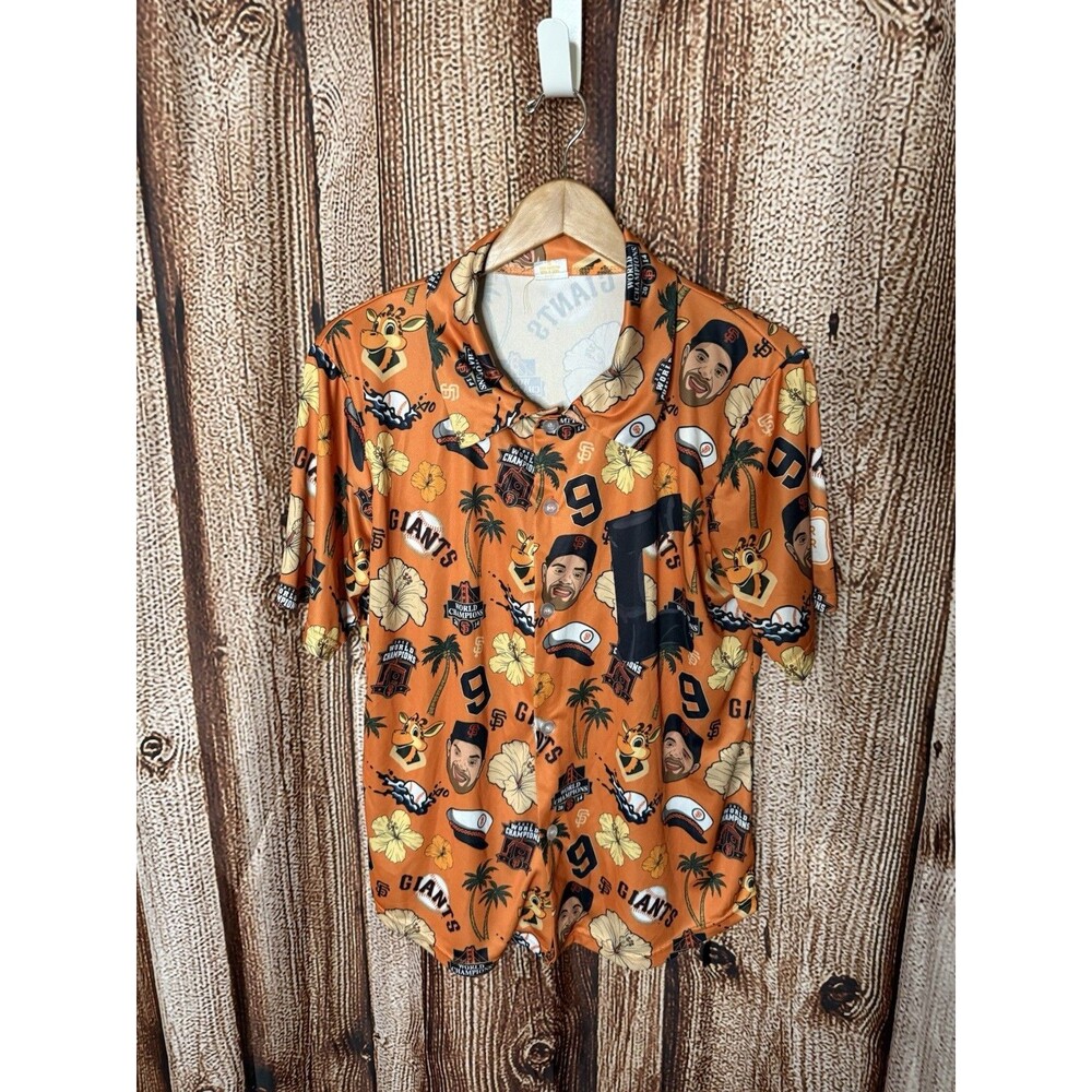 San Francisco Giants Men’s Orange Shirt Sleeve Brandon Belt Button Up Size M